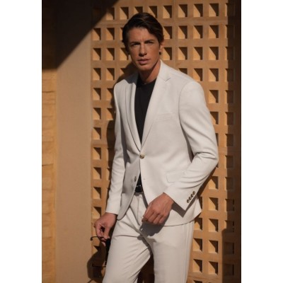 MAKIS TSELIOS SUIT ICE 