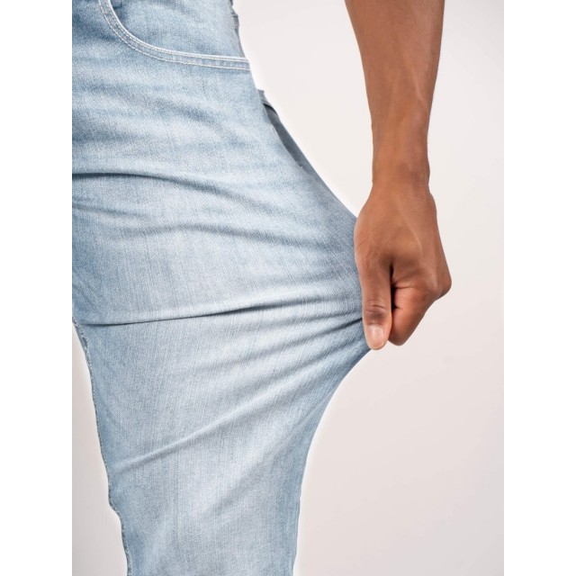 MARCUS MENS JEANS LT. BLUE