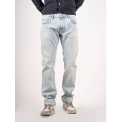MARCUS MENS JEANS LT. BLUE MARCUS MENS JEANS LT. BLUE