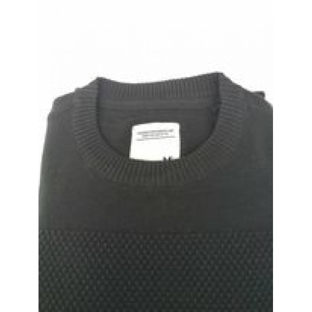 KNITTING BLACK MARCUS